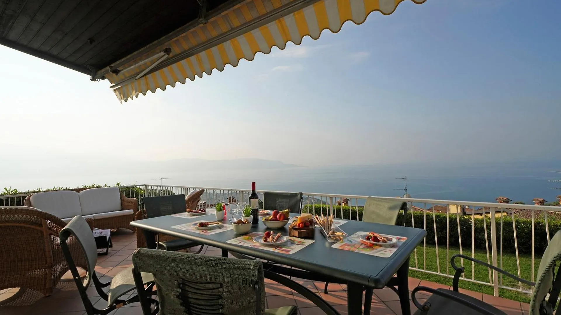 Villa Laura Toscolano Maderno 0*,  Italie